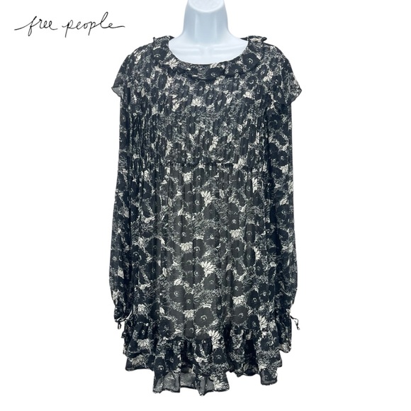 Free People Dresses & Skirts - Free People Women XS These‎ Dreams Floral Long Sleeve Ruffle Mini Dress Boho